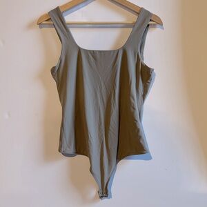 Abercrombie & Fitch Soft Matte Seamless Squareneck Bodysuit